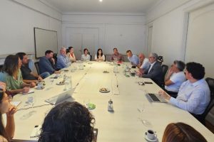 El escenario internacional actual, tema de debate con especialistas